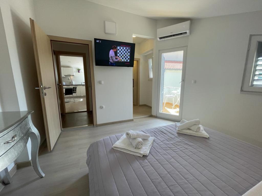 Villa Jadranka Apartments Тучепи Экстерьер фото