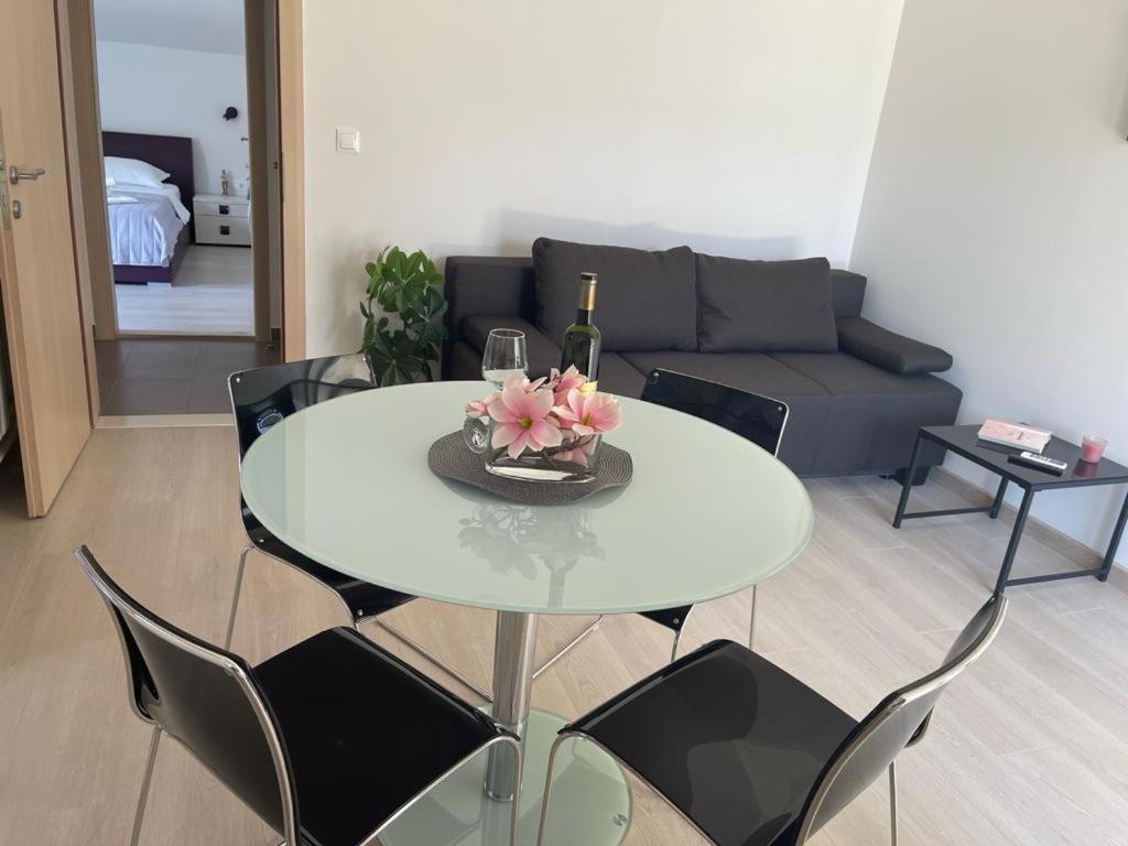 Villa Jadranka Apartments Тучепи Экстерьер фото