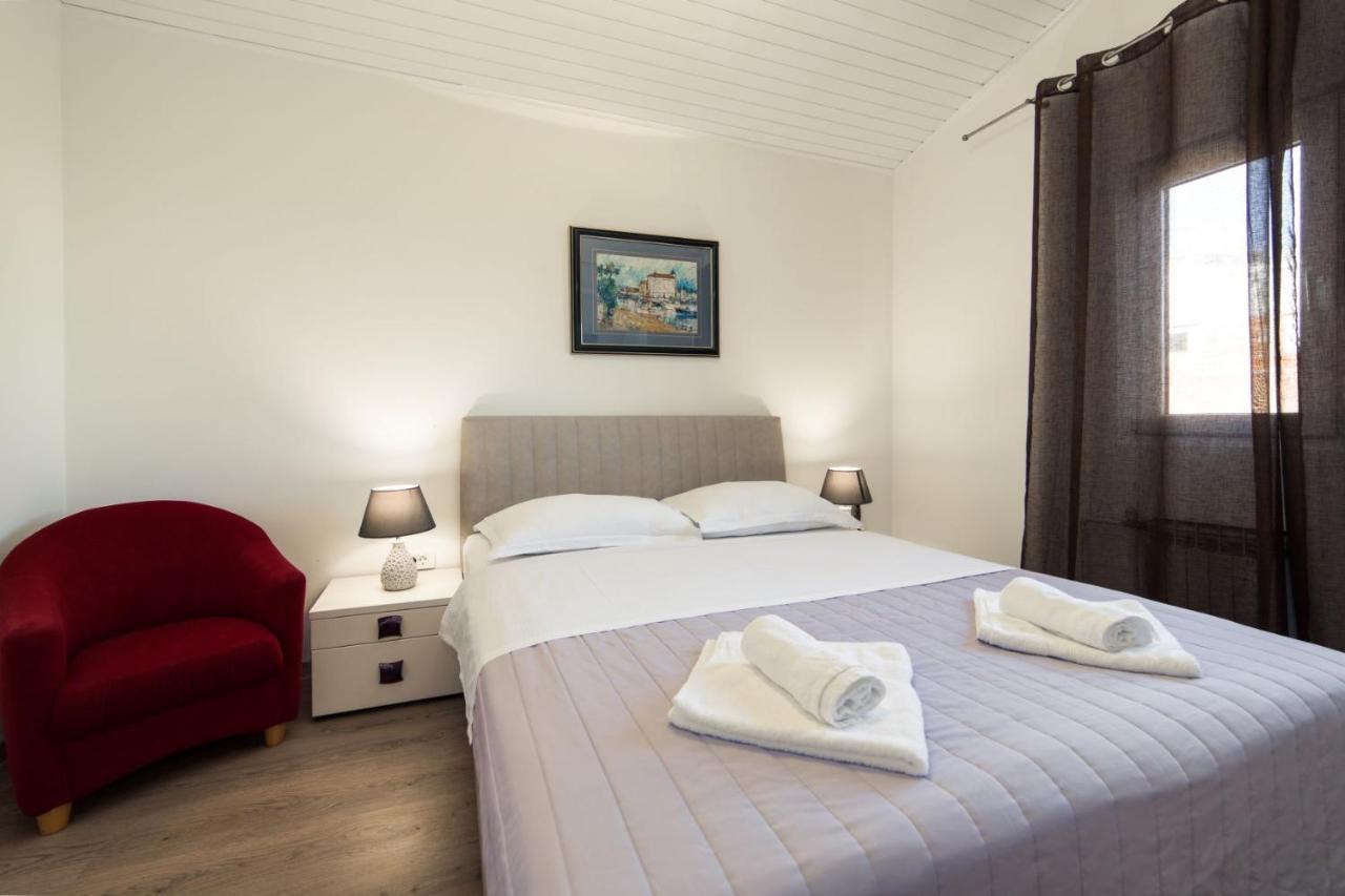 Villa Jadranka Apartments Тучепи Экстерьер фото